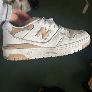 550 New Balance Sneakers / beige